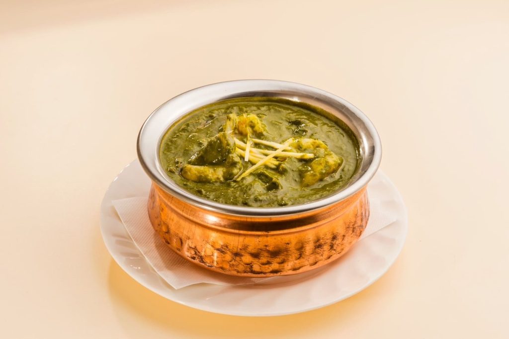 15（イチゴ）スペシャルほうれん草エビカレー